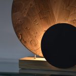 Thomas Coup la fronde - lampe bois upcycling eclipe noyer