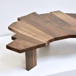 Thomas Coup la fronde - meuble bois table basse raw noyer